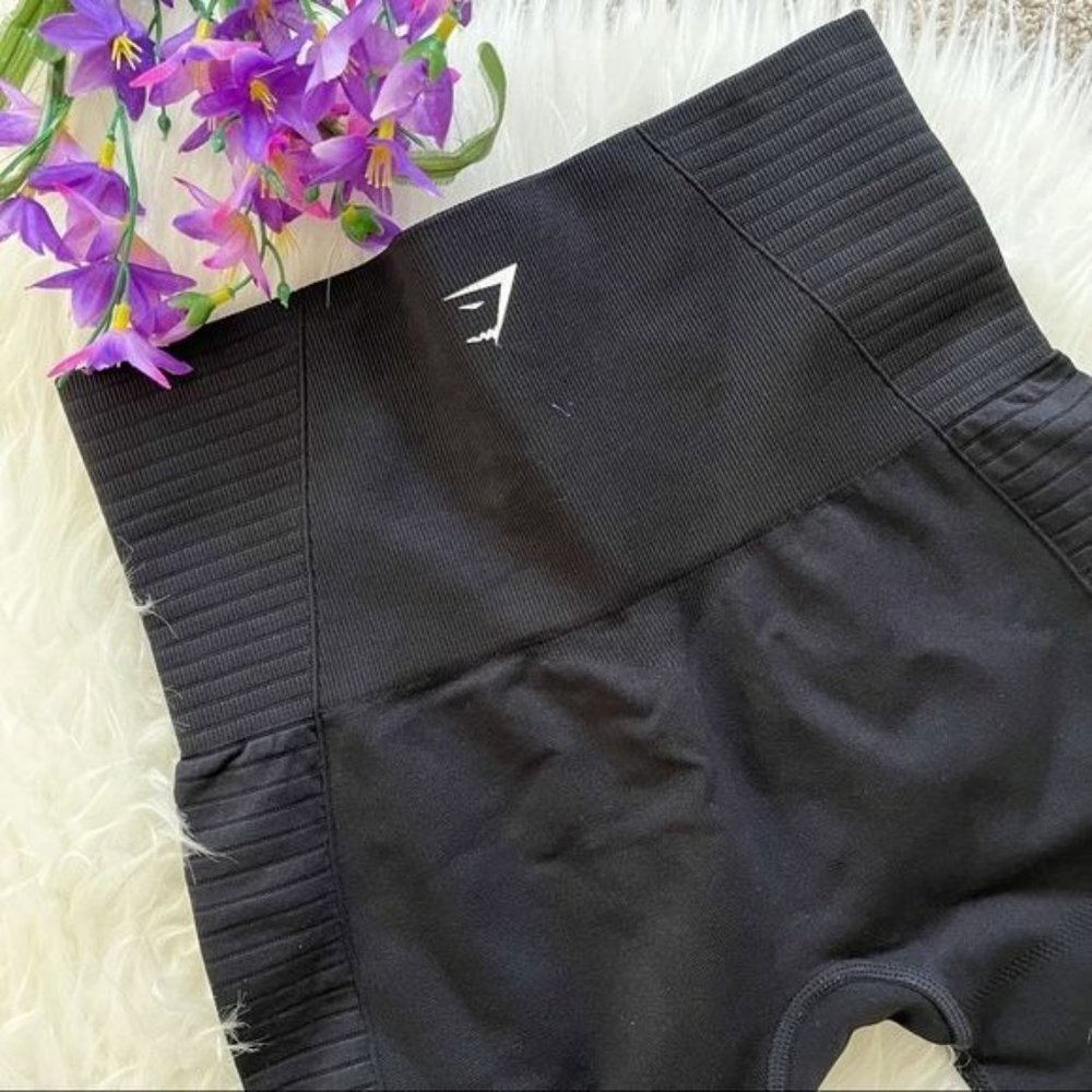 Gymshark Energy Seamless High Waisted Cropped Black Leggings Size XS or S
